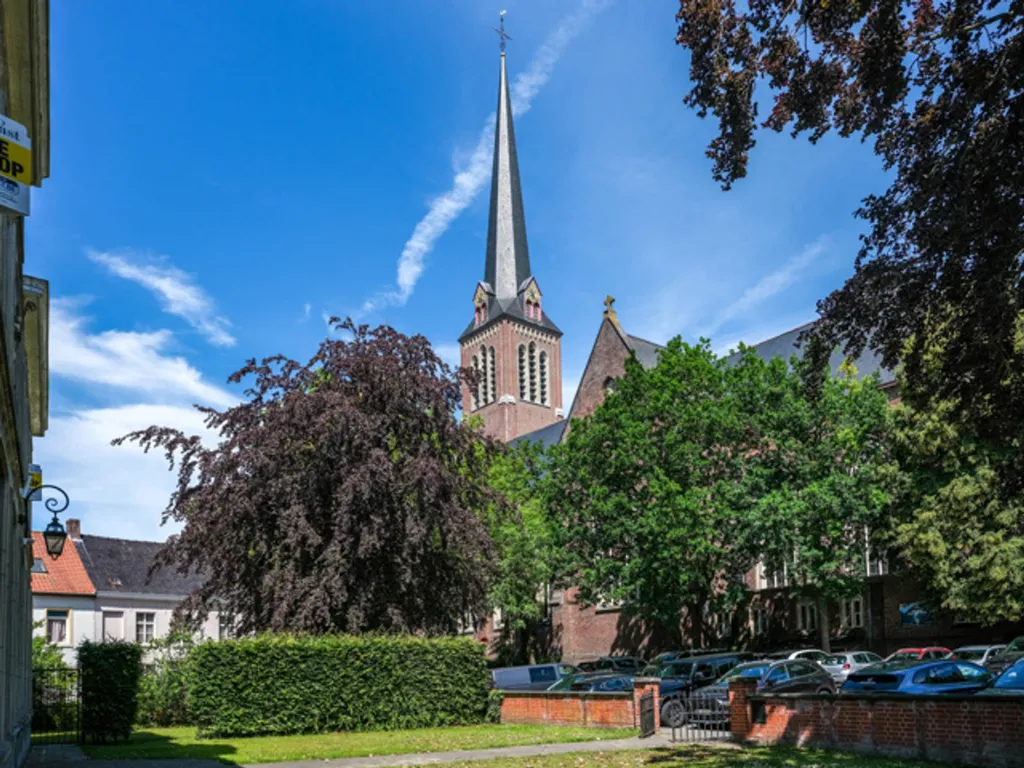 Historic Pastorate with Potential in Town Centre