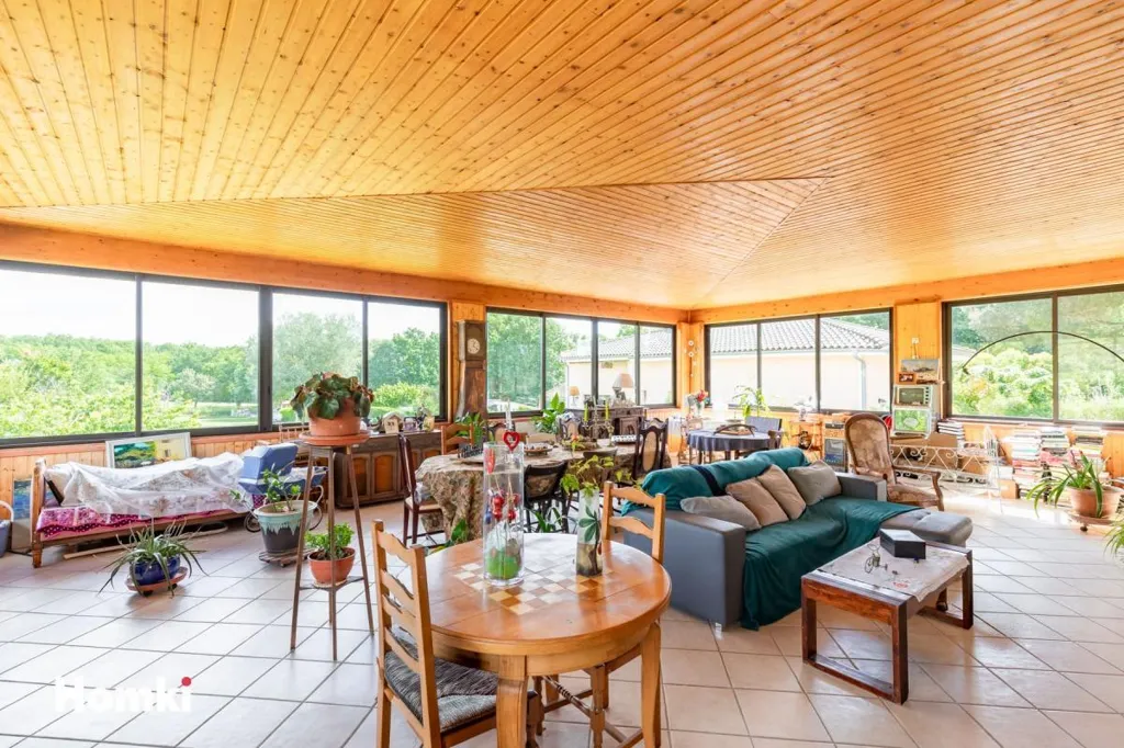 Séjour - Maison avec Piscine et Jardin à Bruguières