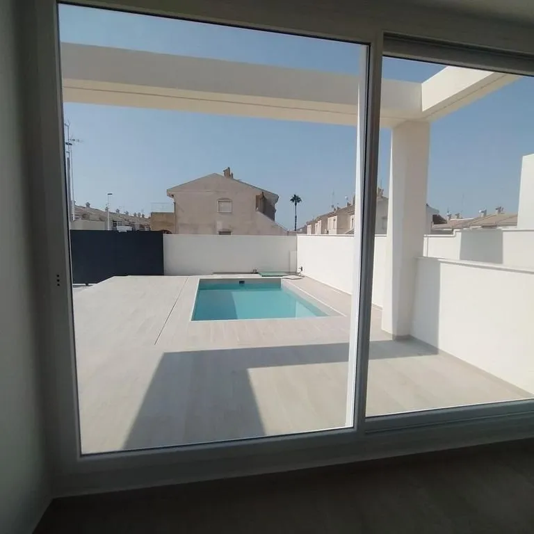 Piscina - Luxury Villa with Pool in Torrevieja