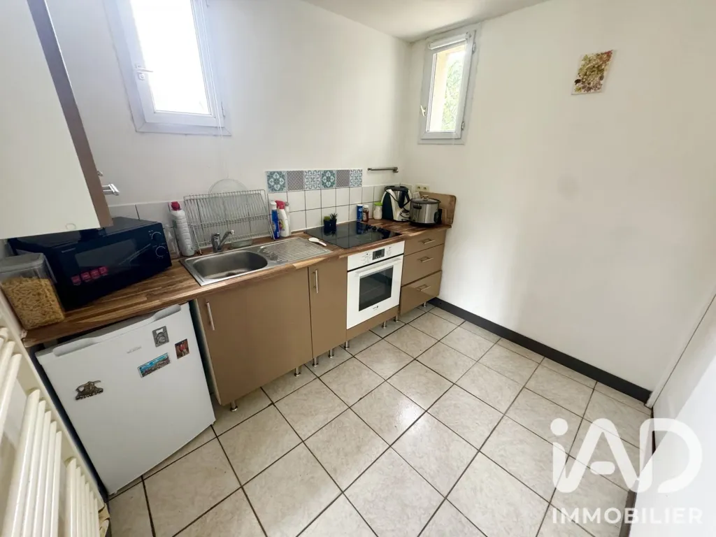 Kitchen - 1-Bedroom Flat in Jargeau Centre