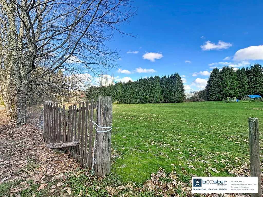 Aed - Buildable Plot in Quiet Saint-Yrieix-la-Perche
