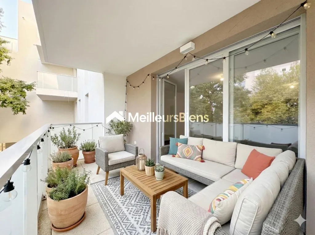 Terrass - Modern Flat with Terrace in Chateau Vert