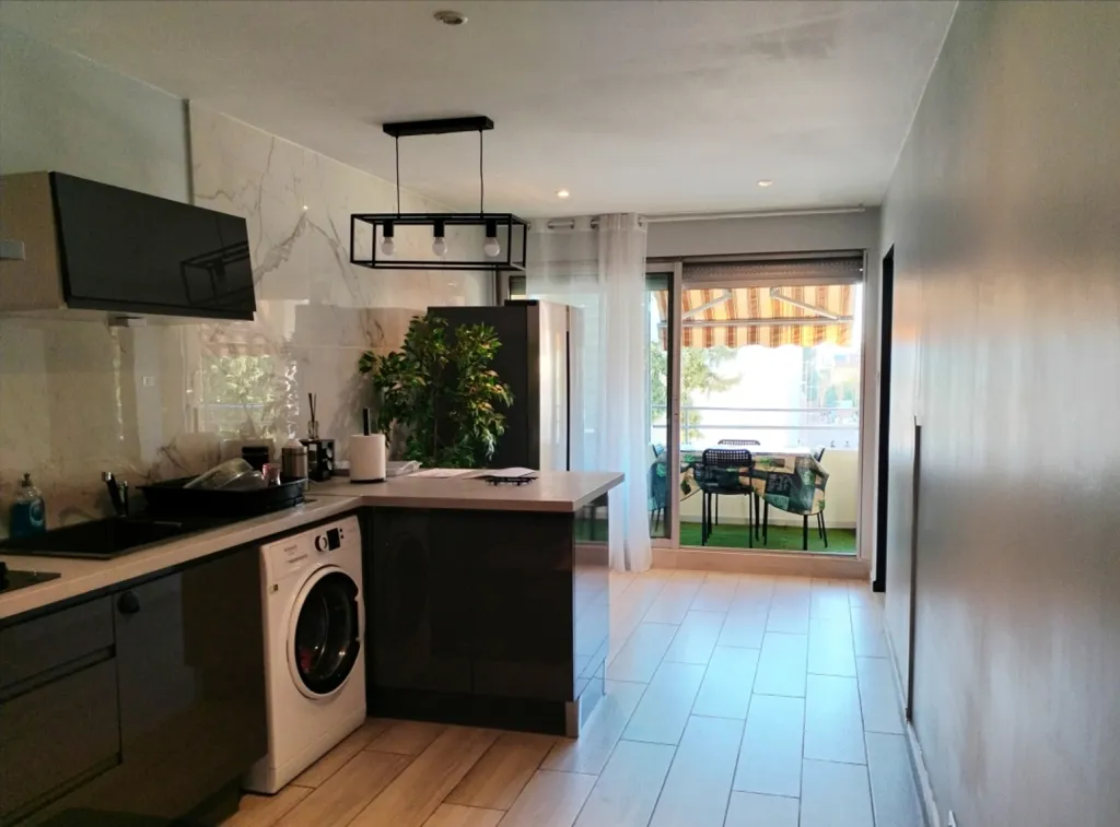 Appartement 5 pièces à Nîmes