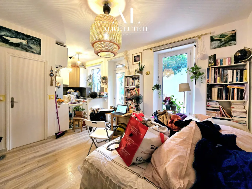 Magamistoad - Fully Let Building with Terrace in Saint-Barnabé, Marseille