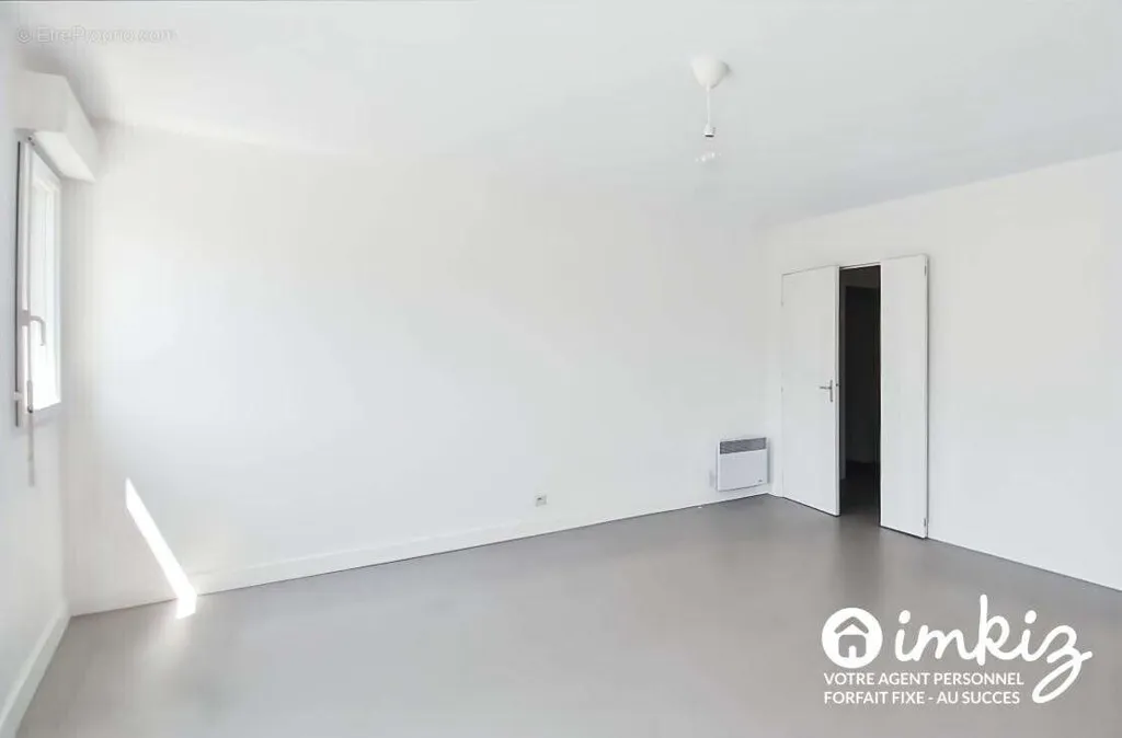 Pièces - Appartement Traversant avec Garage à Rezé