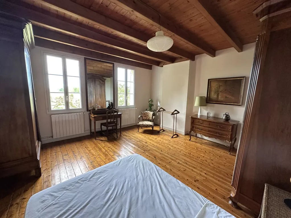 Camere da letto - 1910 Stone House with Vineyard View in Puisseguin