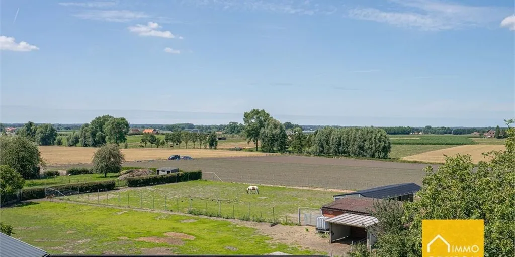 Aed - Luxurious Penthouse with Panoramic Views in Zwevezele