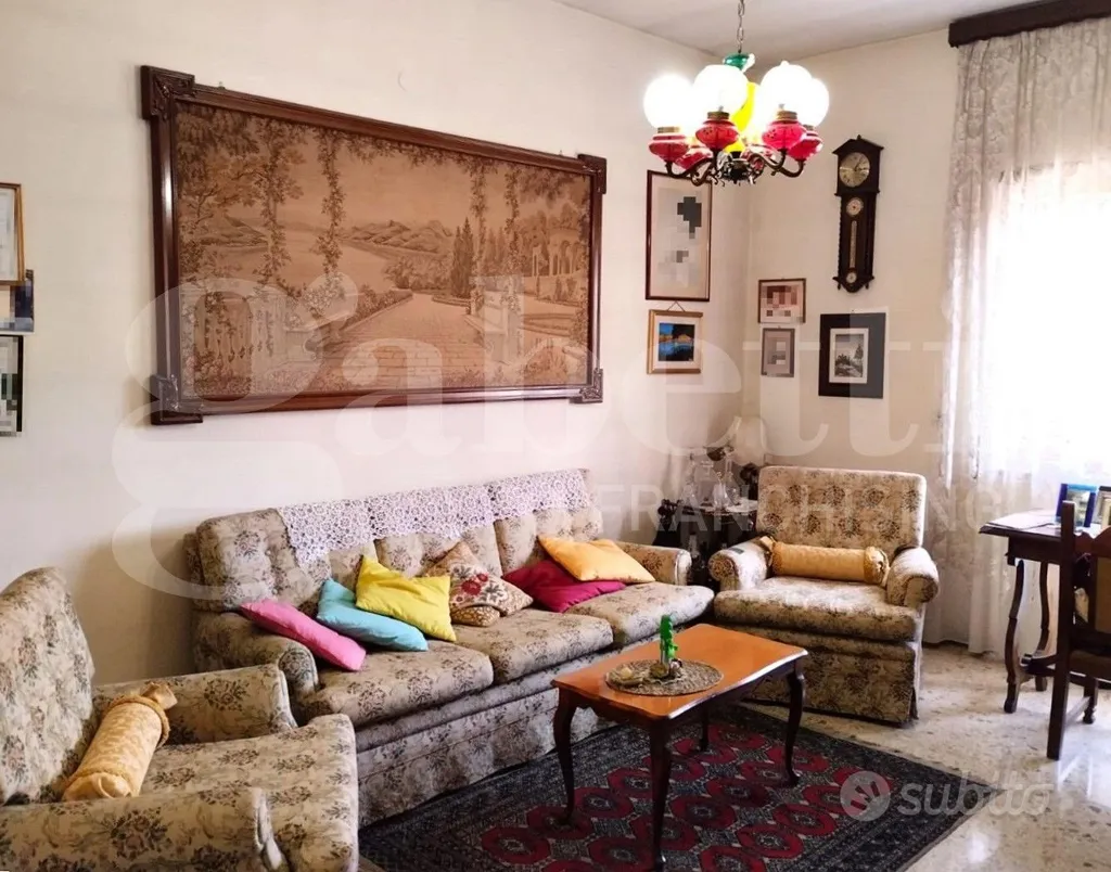 Elutuba - Bright Flat with Balcony in Avezzano