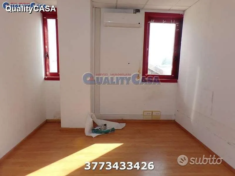 Pièces - Office Apartment with Air Conditioning in Monte San Vito