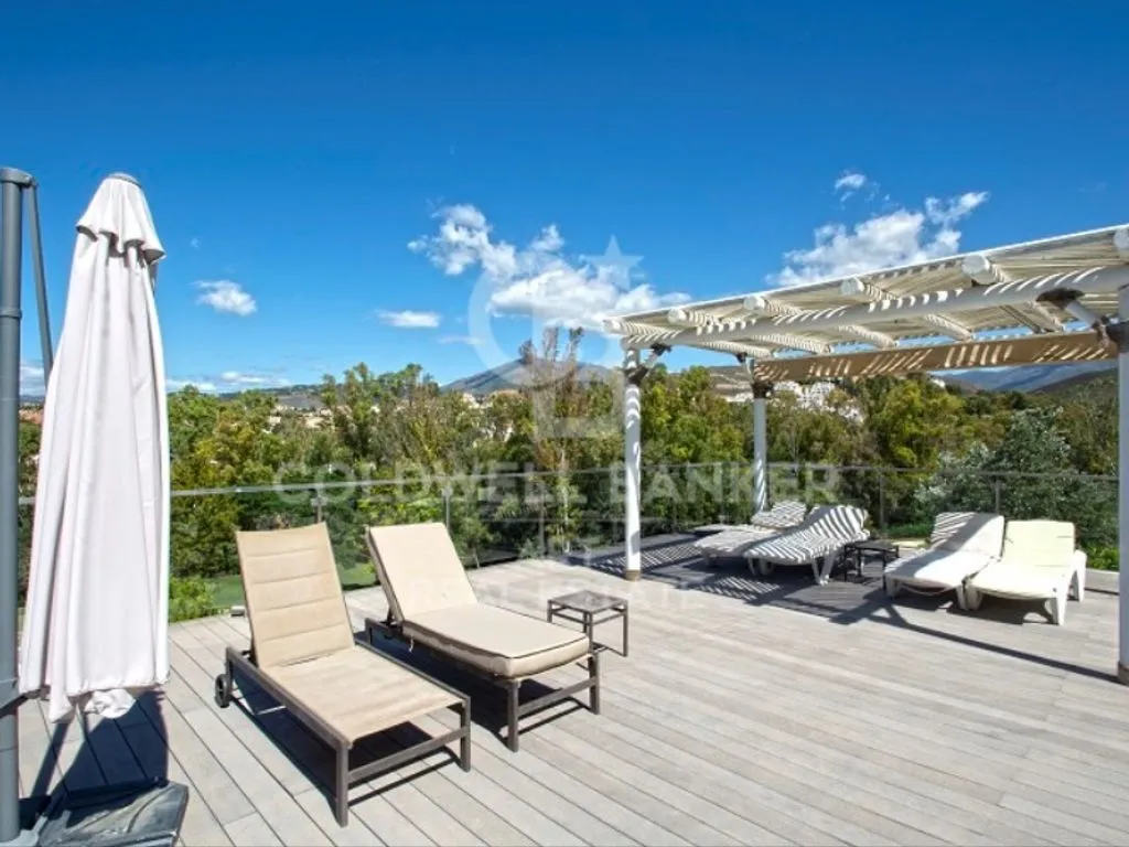 Terrasse - Luxury Villa with Golf Course Views in Marbella