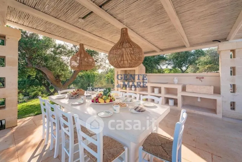 Terrace - Luxury Villa with Pool in Ostuni
