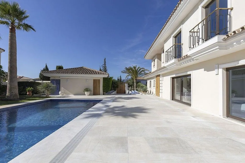Bassein - Luxury Villa with Pool in Mijas Golf