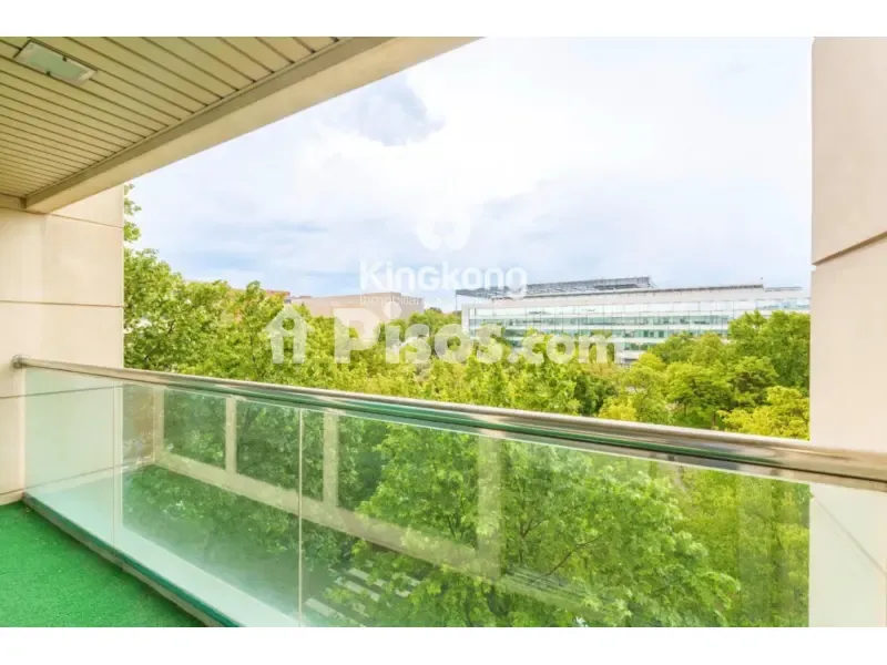 Balcon - Contemporary Loft with Terrace in Simancas