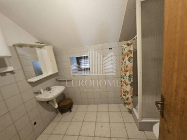 Bagni - Mixed-Use Building with Garden in Benkovac