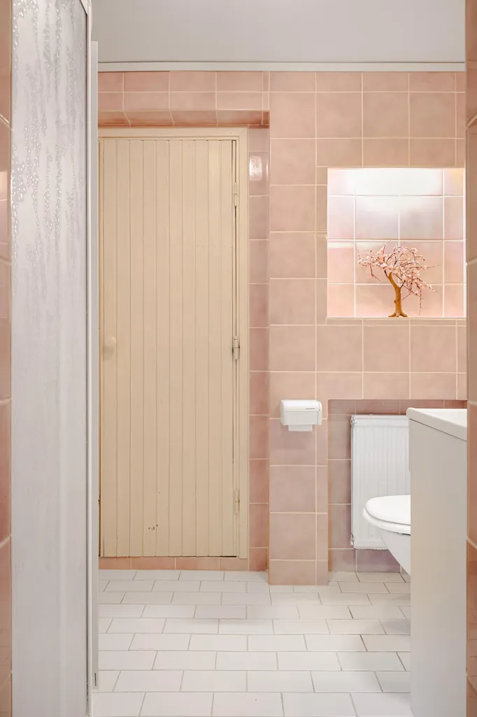 Salles de bain - Spacious House with Garden in Västra Husby