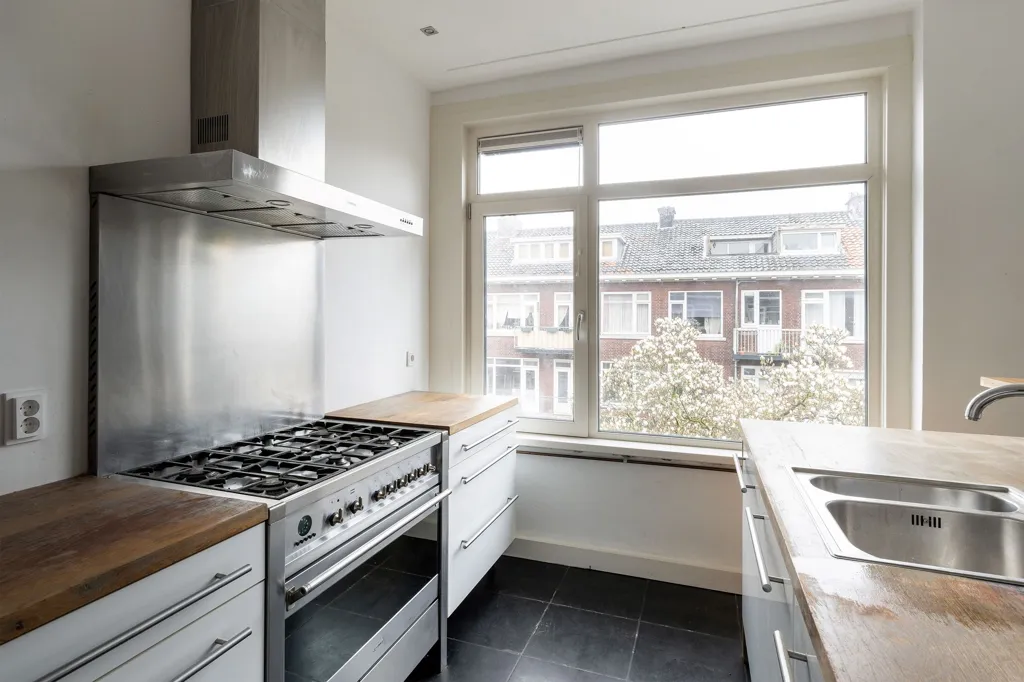 Köök - Charming Duplex Apartment in Blijdorp, Rotterdam