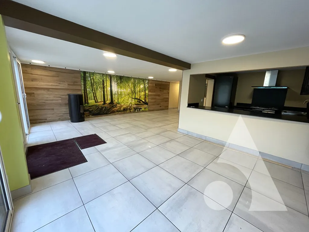 Esik - Multi-Unit Property with Garden in Valley de l'Automne
