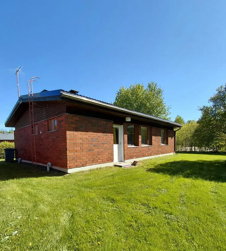 Esterno - 1979 Detached House with Sauna in Pulkkila Centre