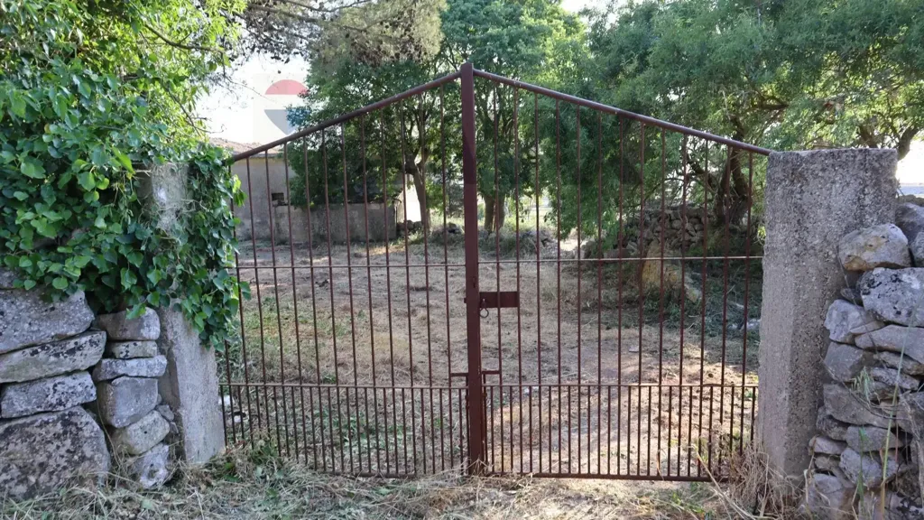 Jardin - Maison 10 pièces à IT