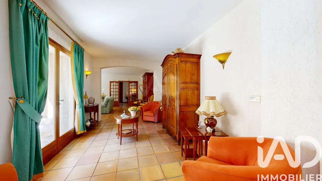 Séjour - Maison Traditionnelle avec Piscine à Balma