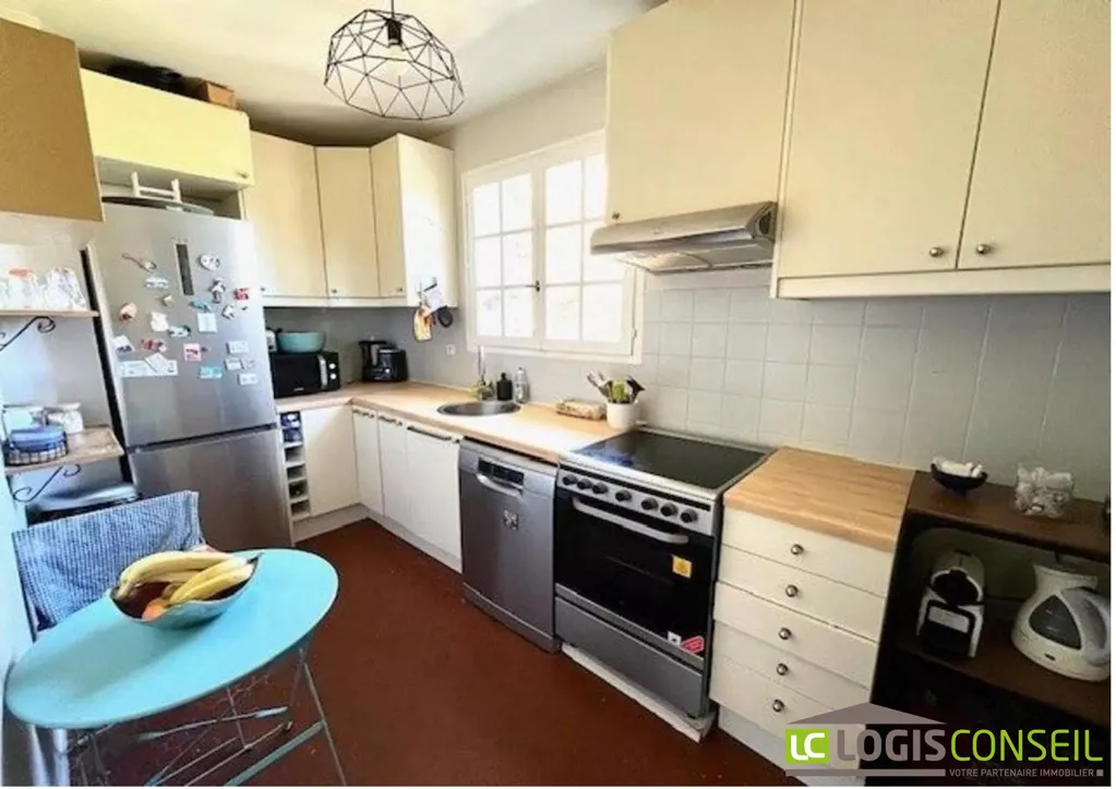 Kitchen - 3-Piece Flat with Balcony in Châtenay-Malabry