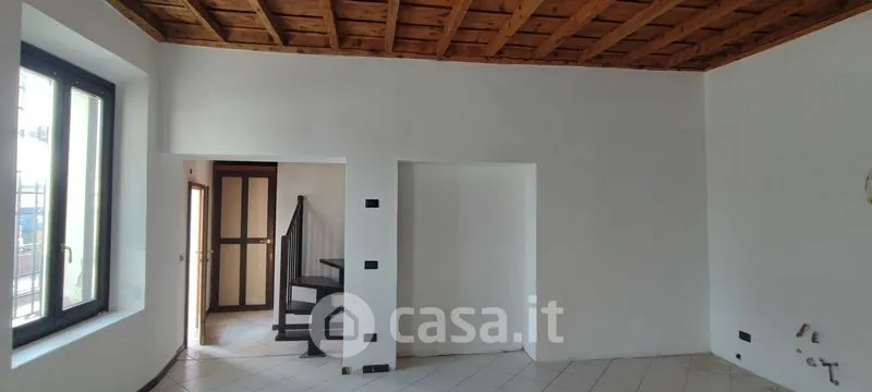 Pièces - Charming Ground Floor Flat with Garden in Volta Mantovana