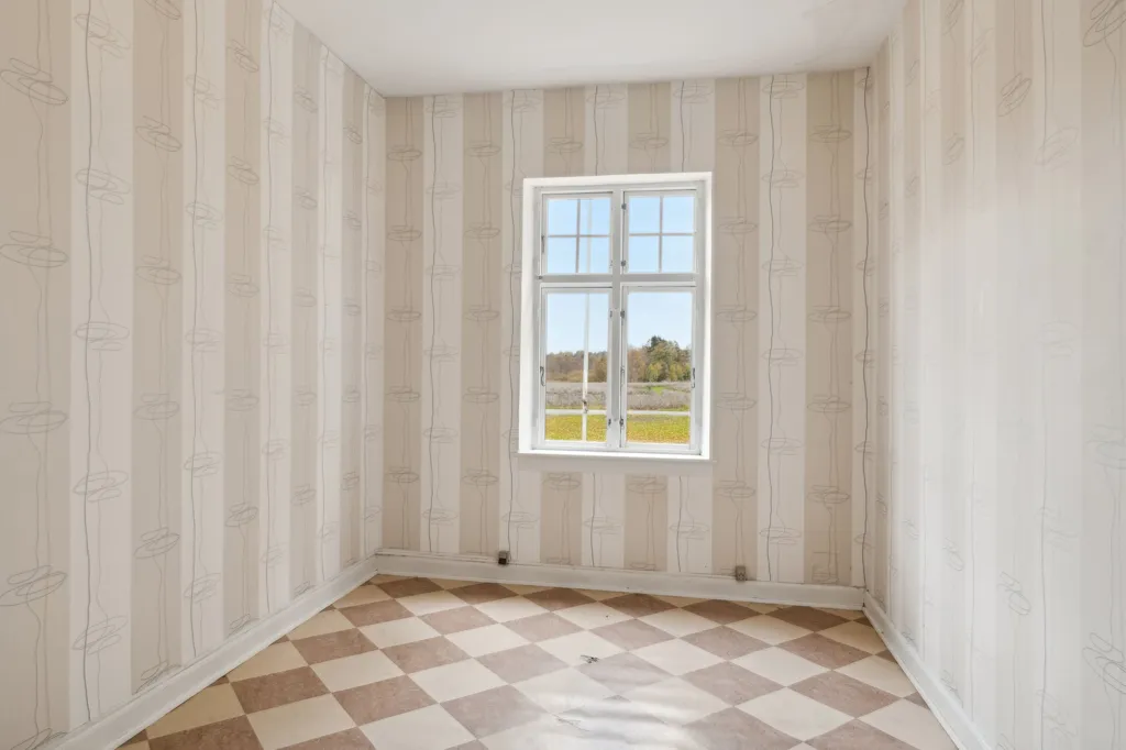 Toad - Renovated Rectory with Forest View in Hvedstrup