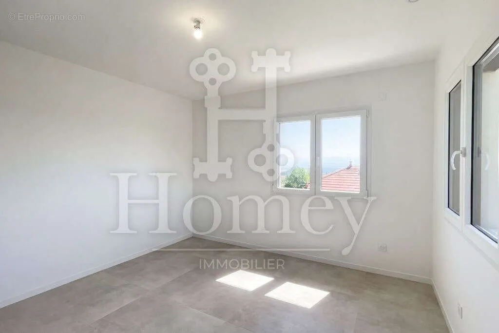 Stanze - New House with Panoramic View in Echenevex