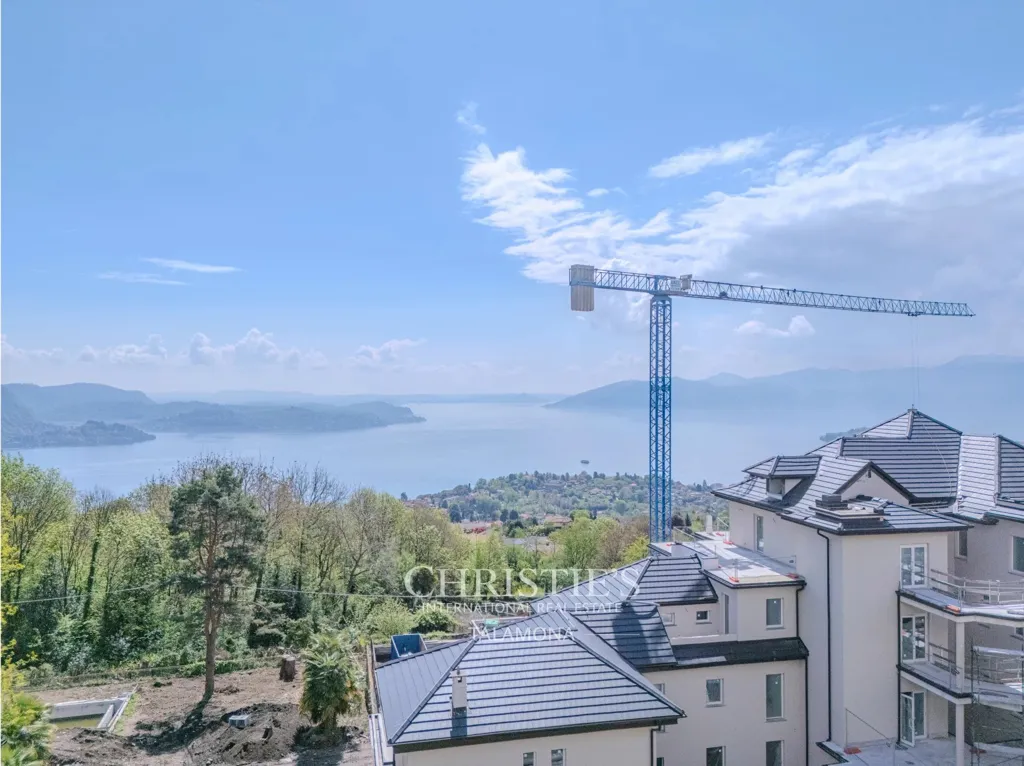 Õhuvaade - Luxury Lake View Apartment in Arizzano