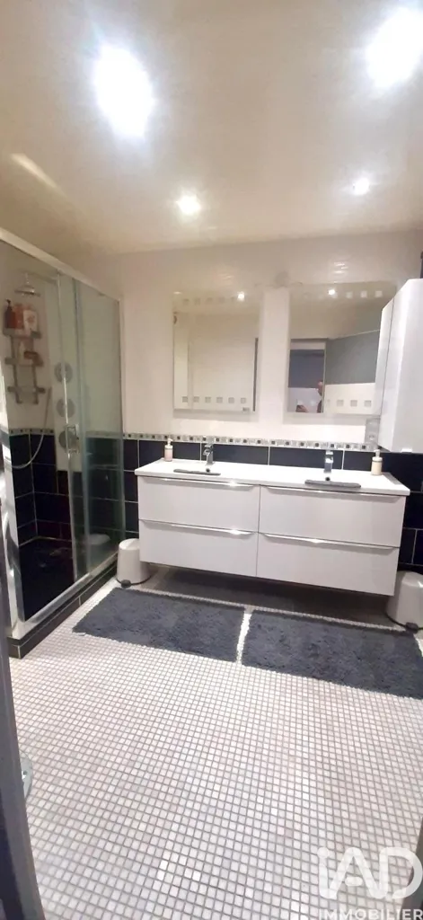 Vannitoad - Fully Renovated Flat with Balcony in Aisne