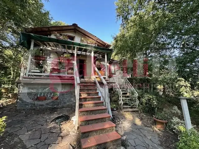 Välivaade - Rustic House with Garden in Collesalvetti