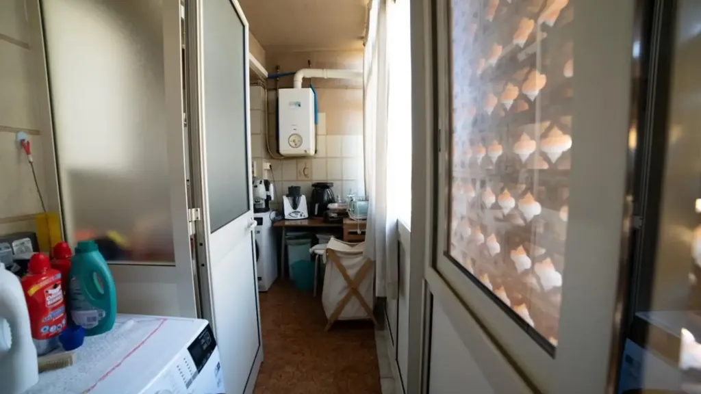 Cuisine - Spacious Apartment with Balcony in Palermo