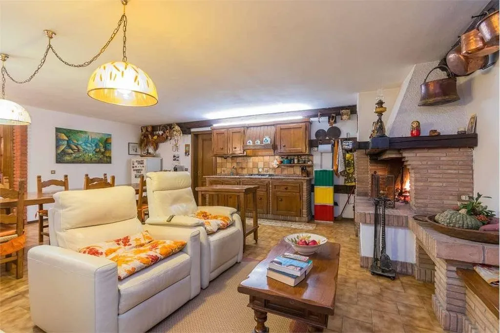 Luxury Villa with Workshop in Vazzola
