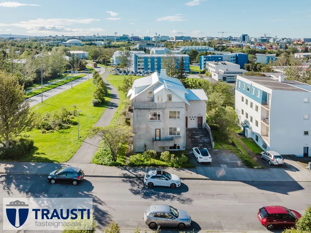 9-toaline korter asukohas Reykjavík