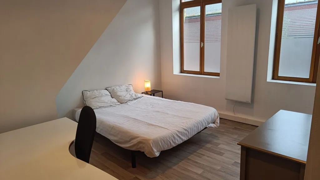 Chambres - Appartement Meublé 4 Pièces au Centre de Roubaix