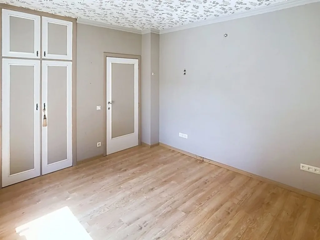 Chambres - Maison à Rénover avec Terrasse à Overijse