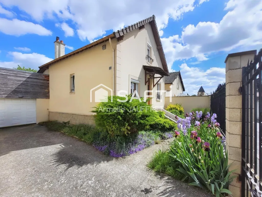 Välivaade - Charming House with Garden in Moisselles
