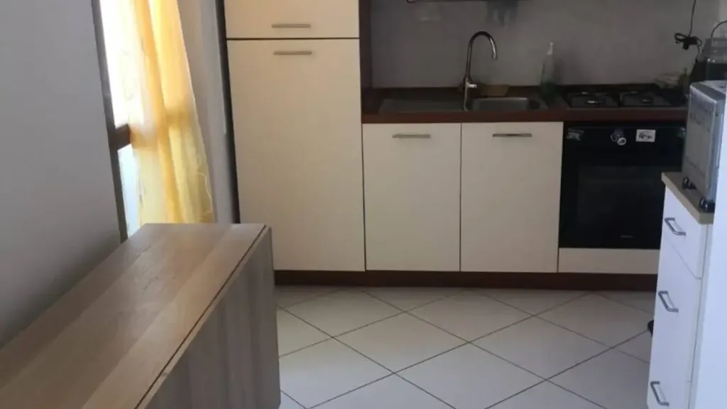 Köök - Apartment with Panoramic Balcony in Castellana