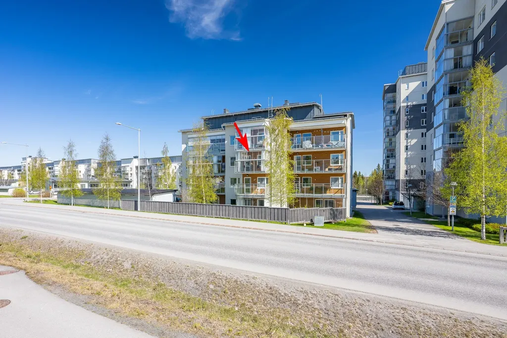 Välivaade - Bright 2nd Floor Flat with Balcony in Umeå