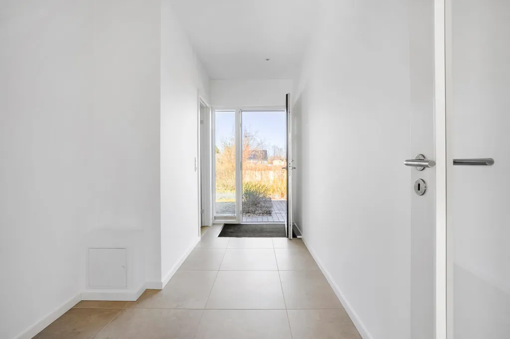 Ingresso - Contemporary Villa with Private Beach Access in Kokkedal
