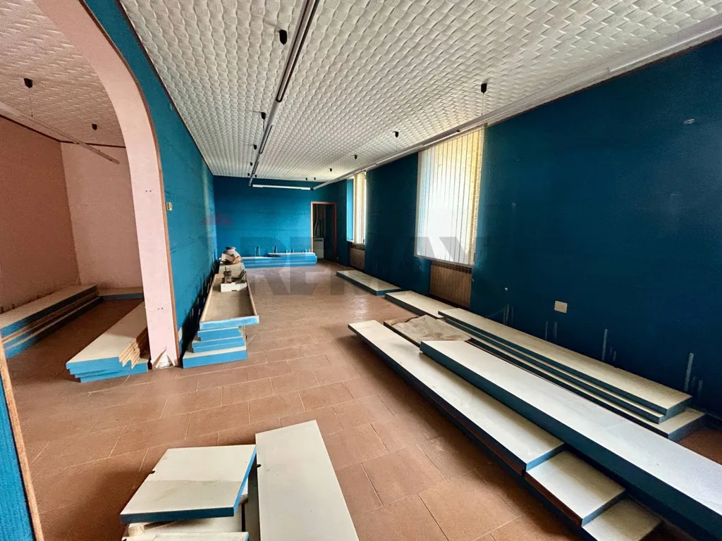 Pièces - Commercial Space with Terraces in Lovere