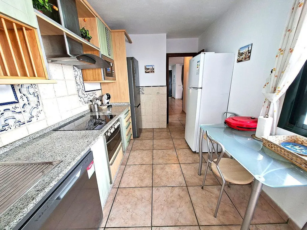 Köök - Terraced Apartment with Pool in Central Location