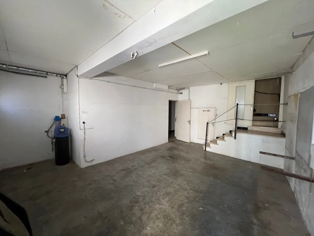 Garage - Luxury Duplex with Garage in Sète Garrigou