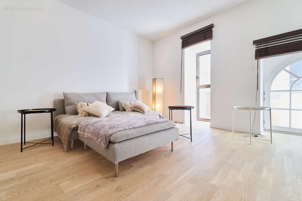 Chambres - Appartement T3 avec Vue Sud-Ouest au Centre de Reims