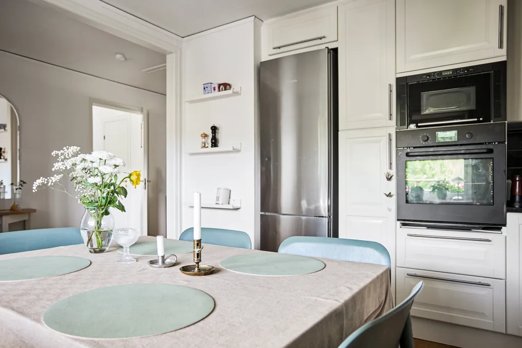 Salle à manger - Renovated Apartment with Balconies in Ingebäck