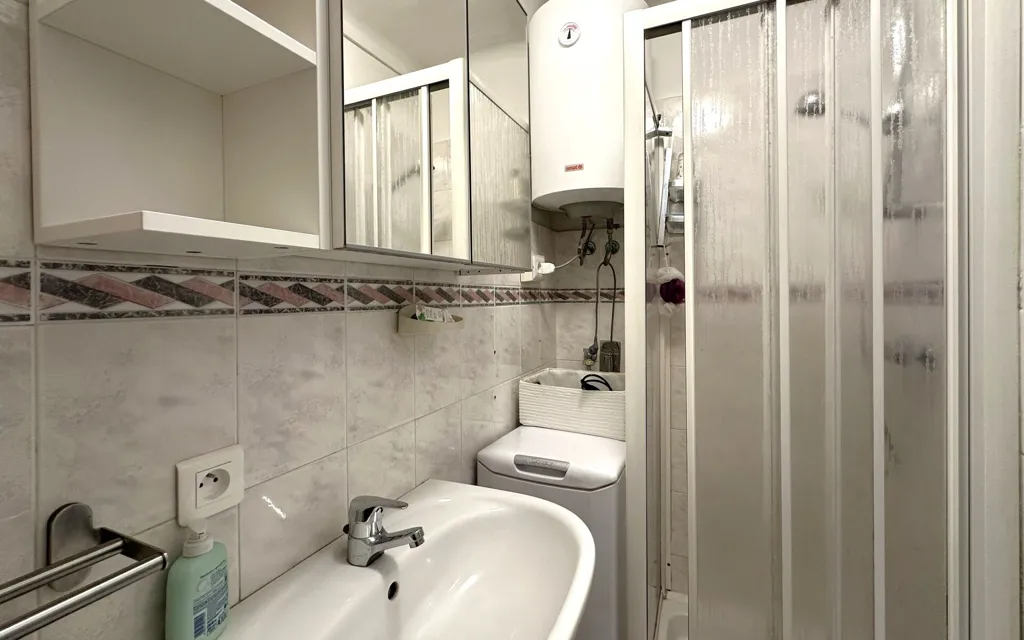 Bagni - Ground Floor Studio with Terrace in Menton