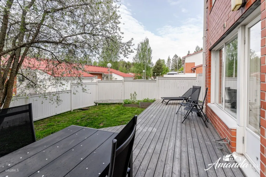 Terrass - Modernised Apartment with Sauna in Liedon Vierumäki