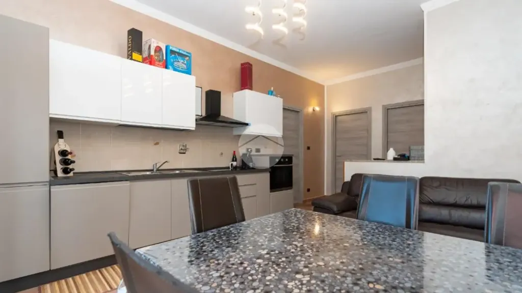 Cuisine - Apartment with Balcony near Alpignano Centre