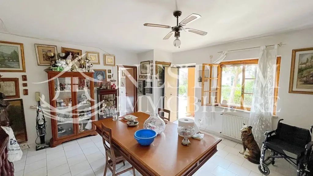 Salle à manger - Angled Villa with Garden in Cerveteri
