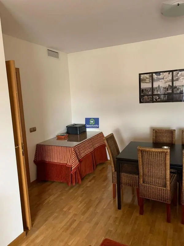 Söögituba - Furnished Flat with Garage in Pajaritos